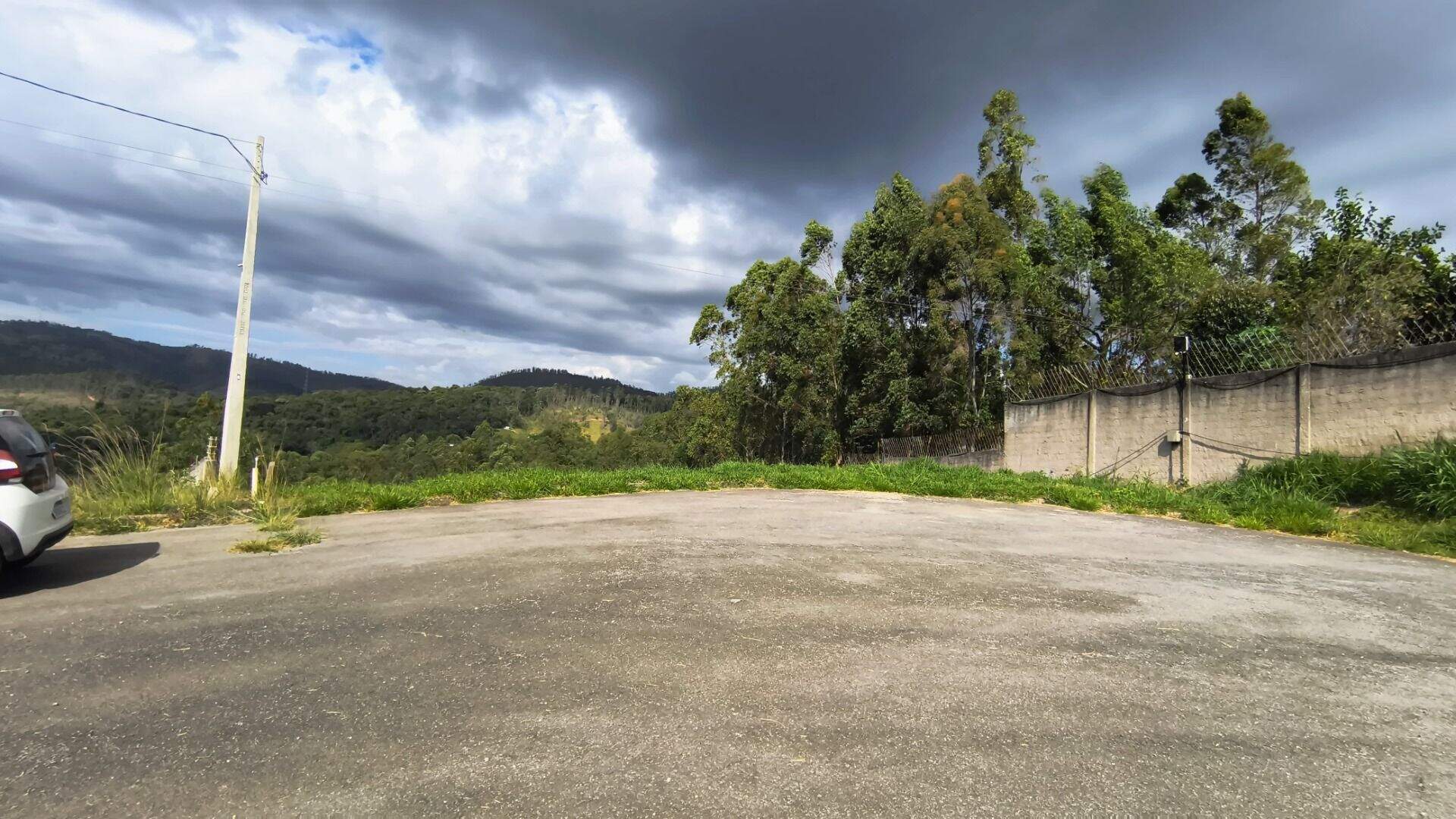 Terreno à venda no Chácara Lagoa Branca: 