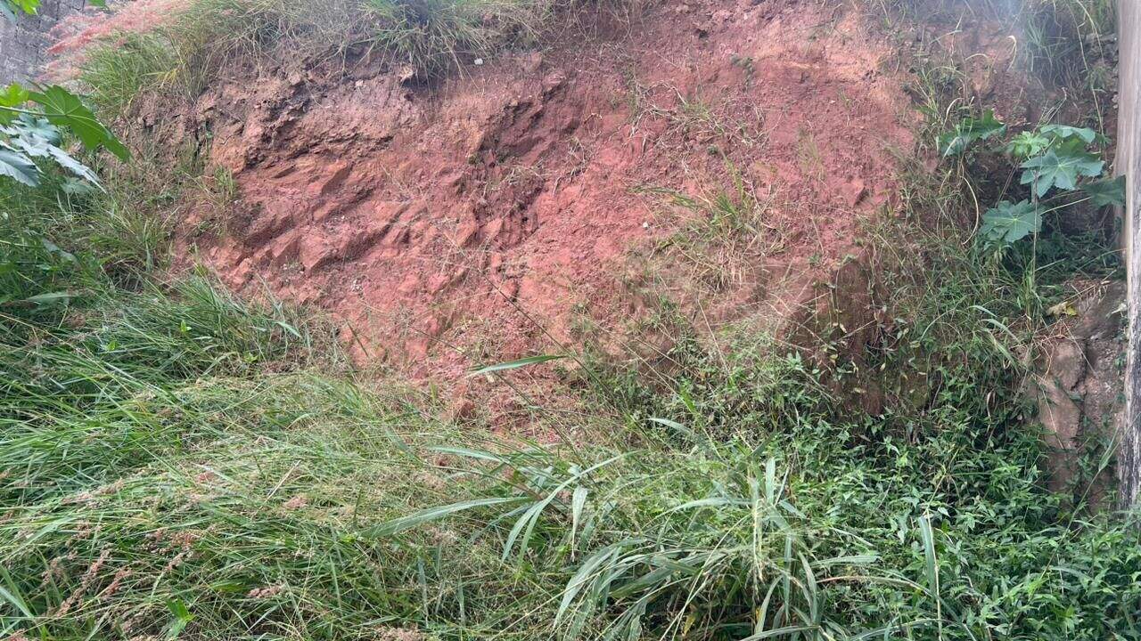 Terreno à venda no Jardim América II: 