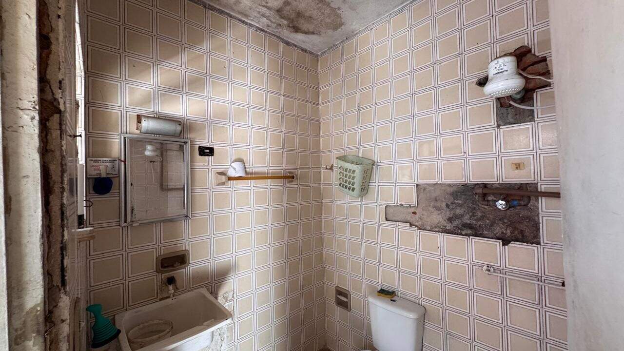 Casa à venda no Centro: 