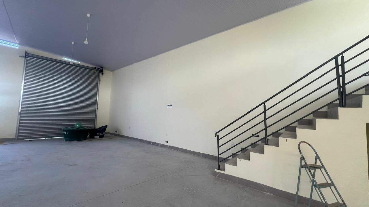 Salão à venda no Jardim América III: 