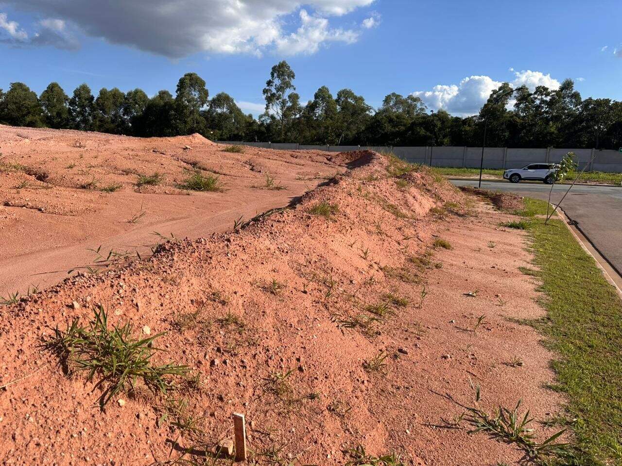 Terreno à venda no Currupira: 