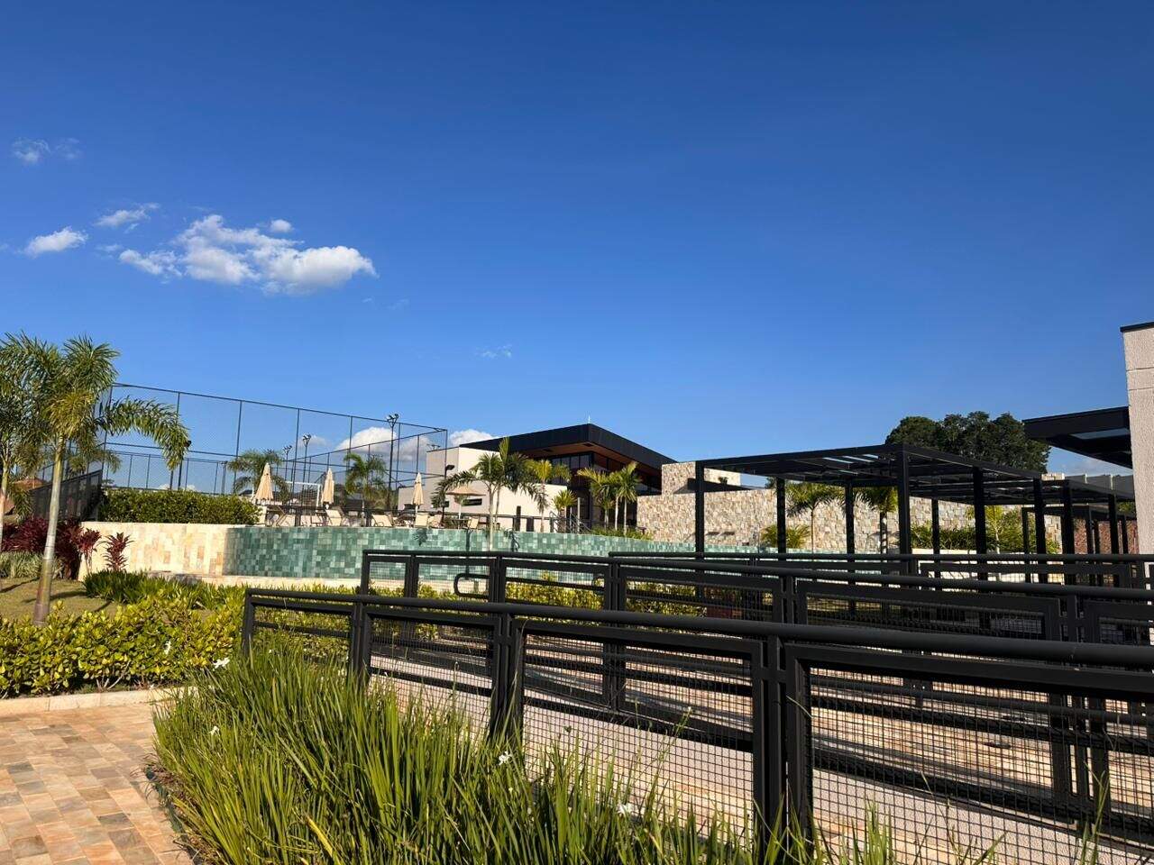 Terreno à venda no Currupira: 