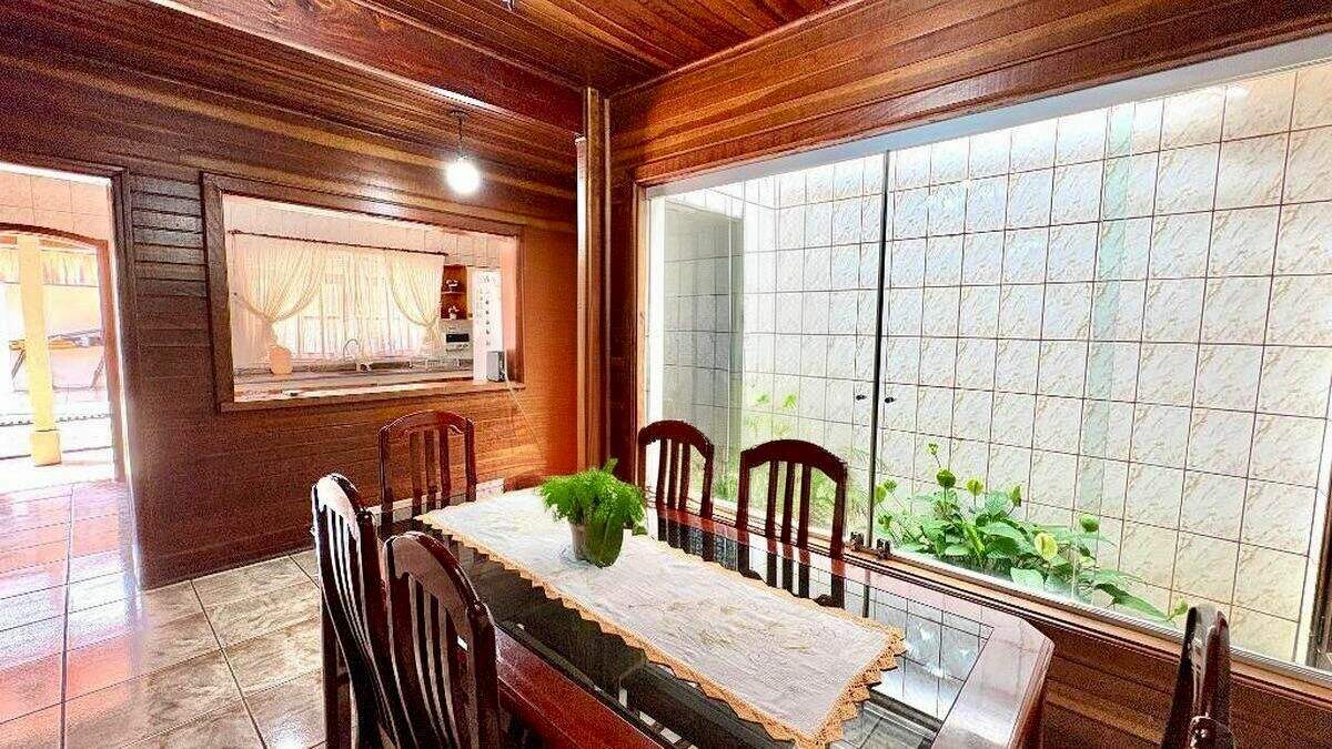 Casa à venda no Parque São Luiz: 