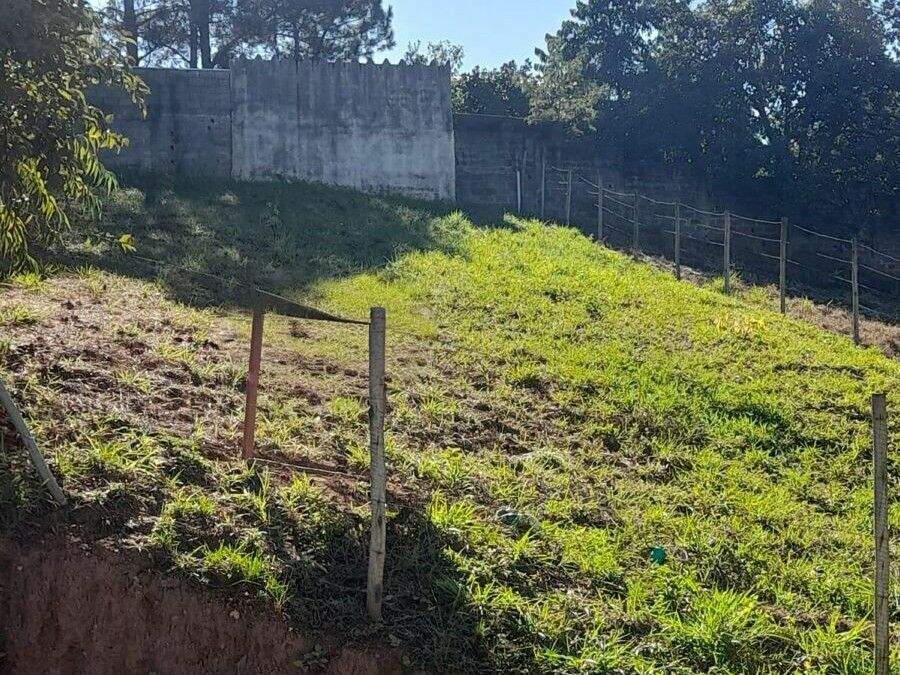 Terreno à venda no Jardim Santa Branca: 