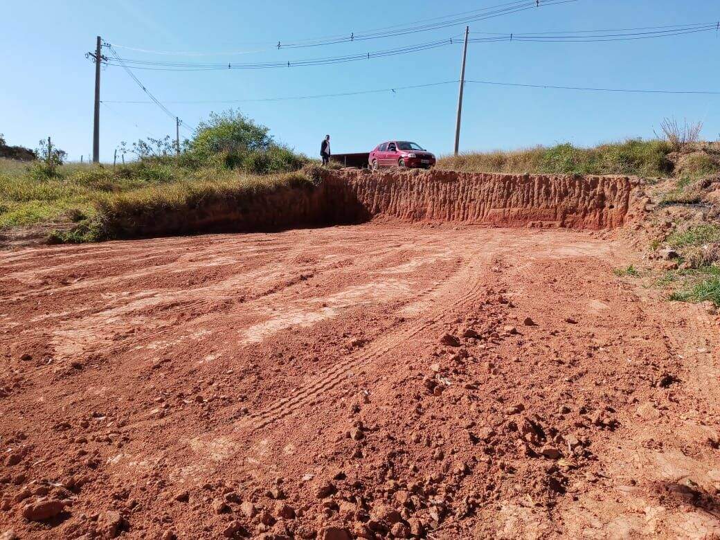 Terreno à venda no Pau Arcado: 