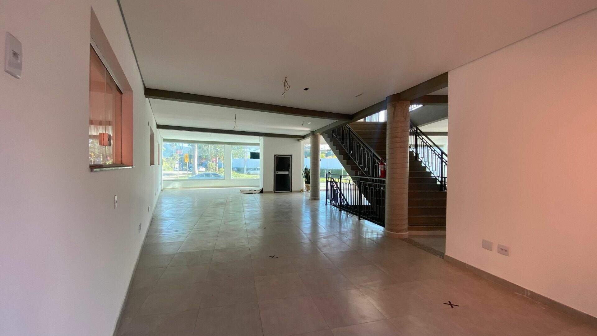 Salão à venda no Loteamento Reserva Ermida: 