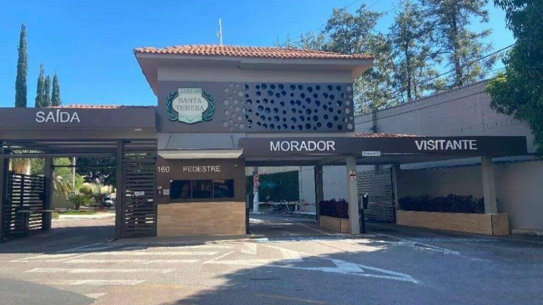 Terreno à venda no Jardim Santa Teresa: 