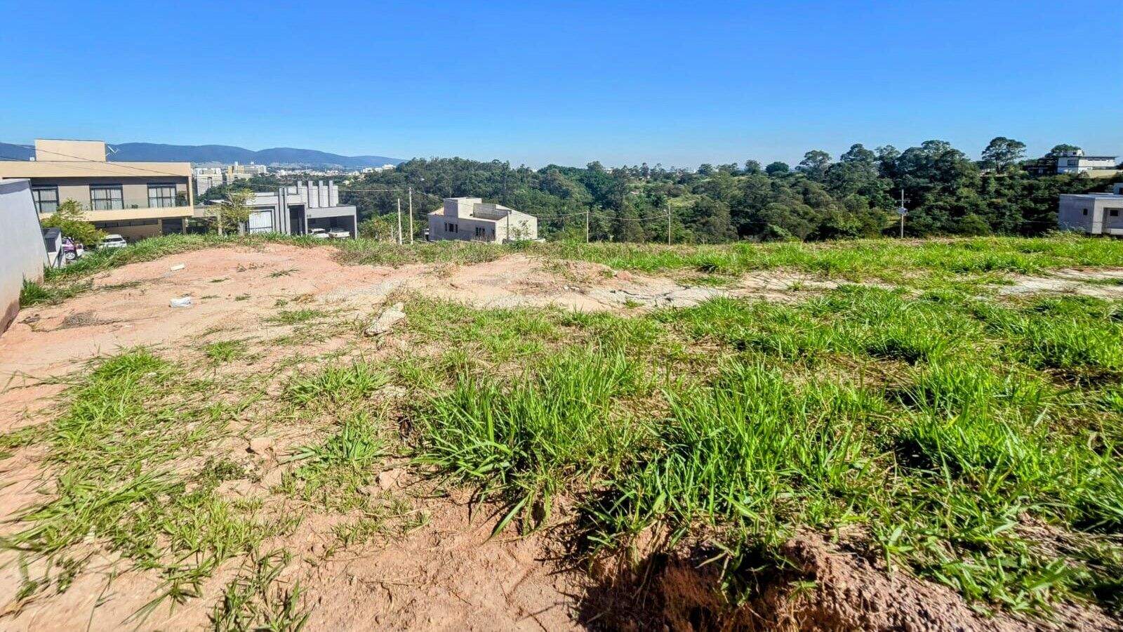 Terreno à venda no Horto Florestal: 