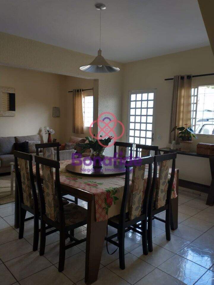 Casa à venda no Parque Centenário: 