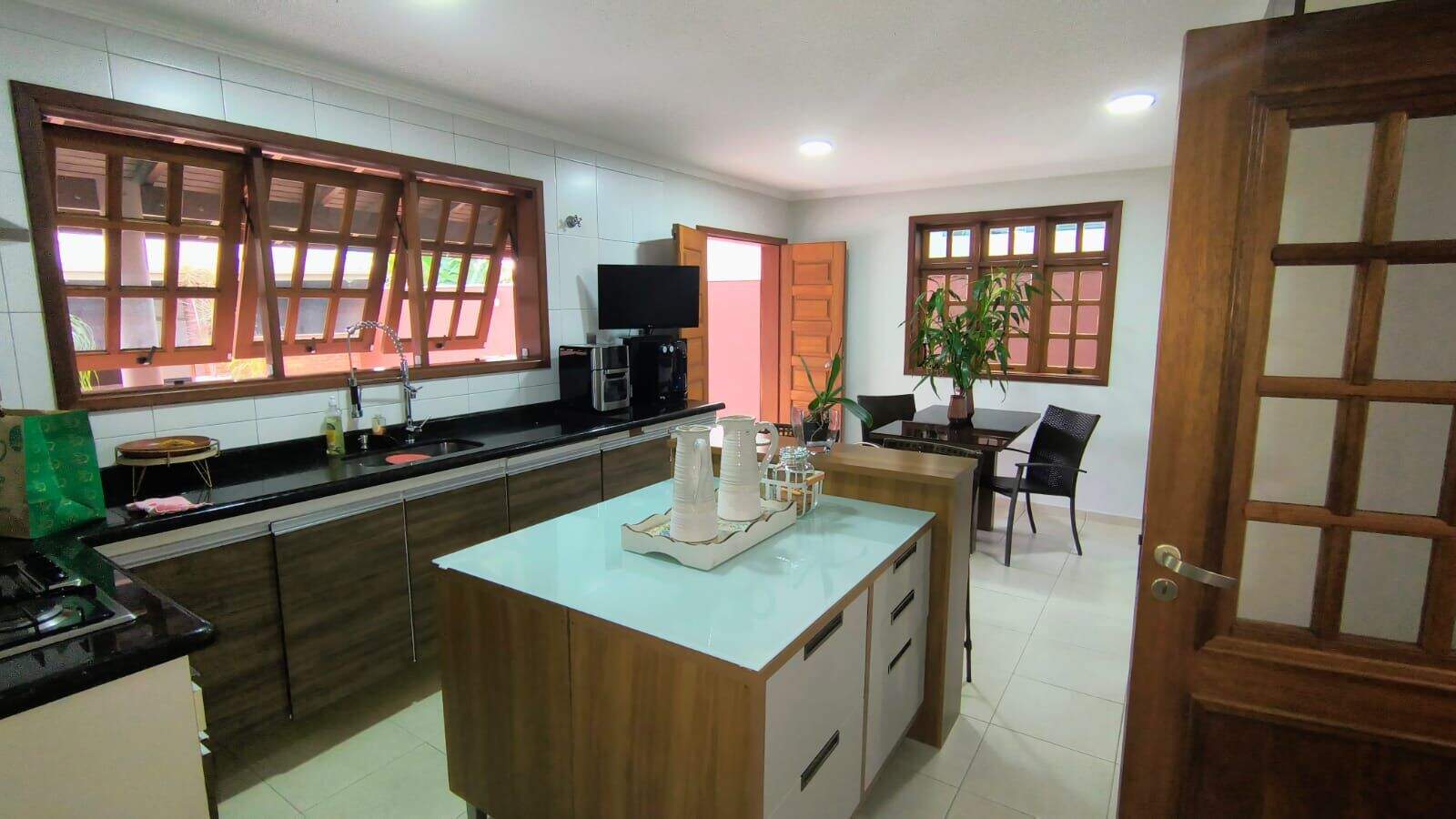 Sobrado à venda no Horto Santo Antonio: 