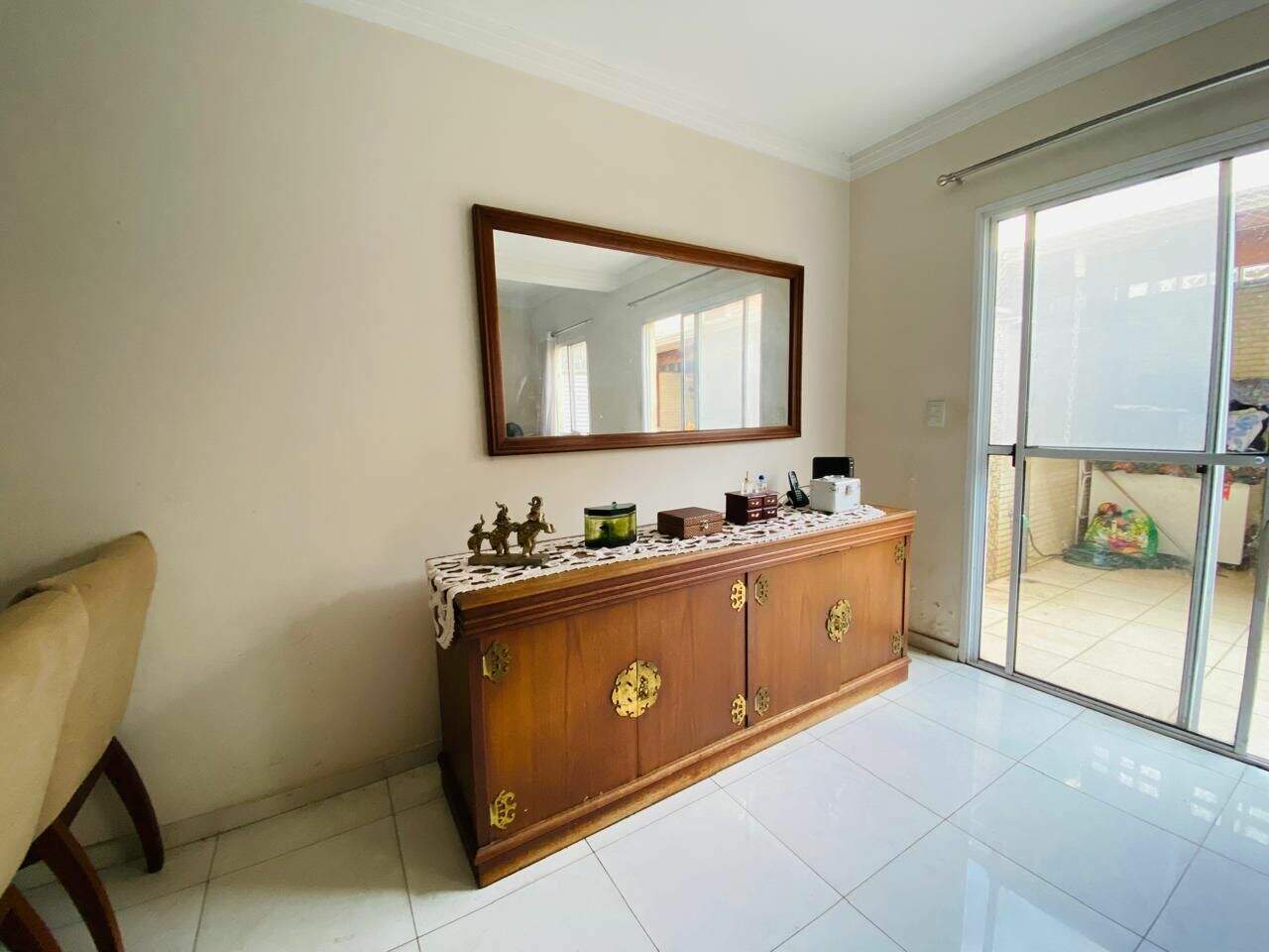 Casa à venda no Jardim Shangai: 