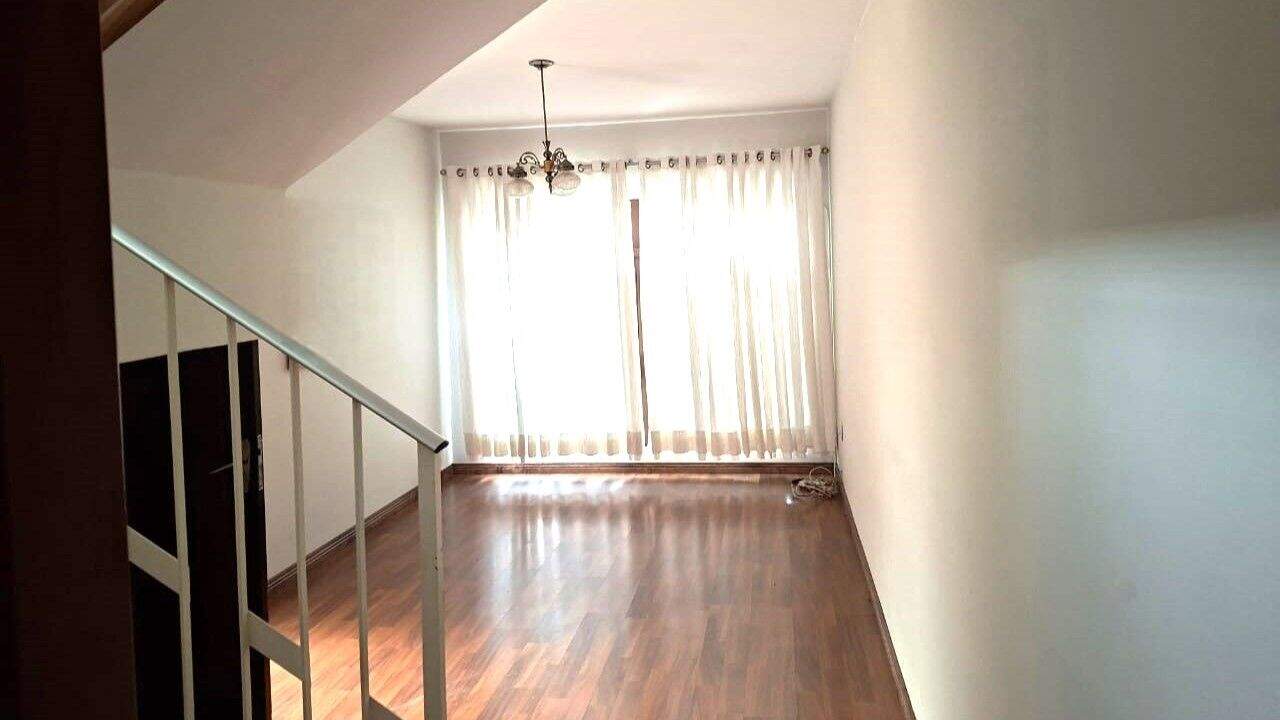 Casa à venda no Jardim Pitangueiras II: 