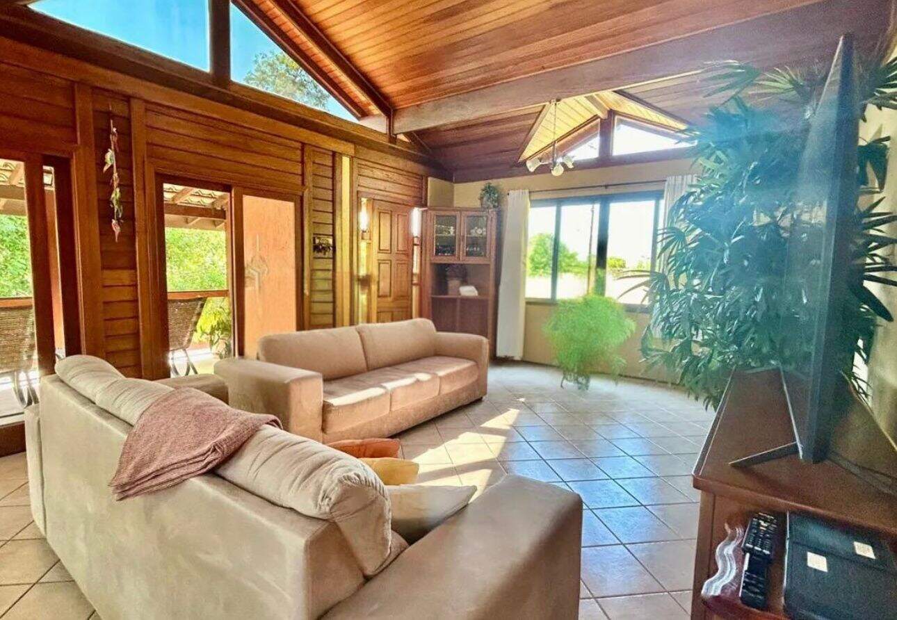 Casa à venda no Jardim Novo Mundo: 