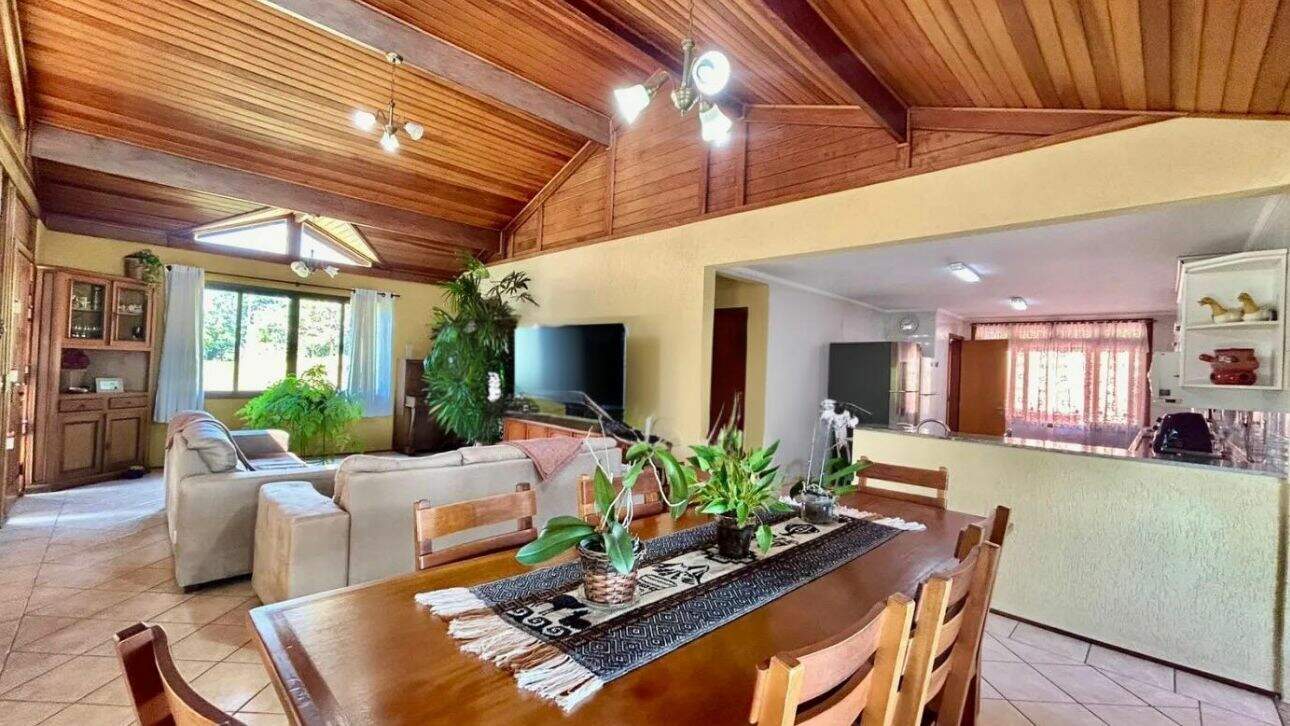 Casa à venda no Jardim Novo Mundo: 