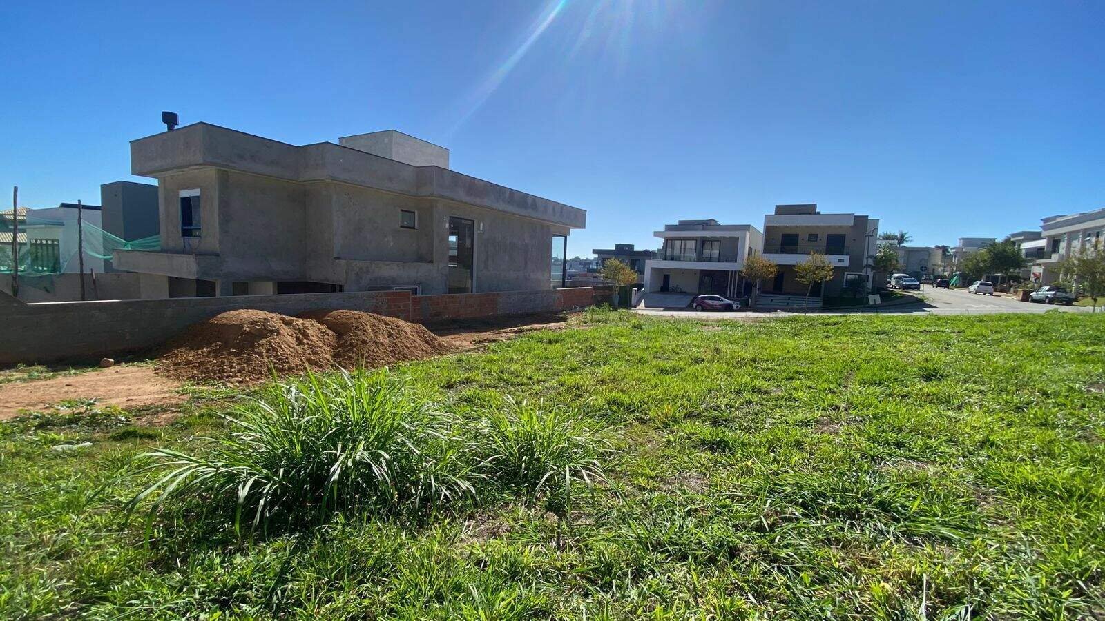 Terreno à venda no Loteamento Brisas do Lago: 
