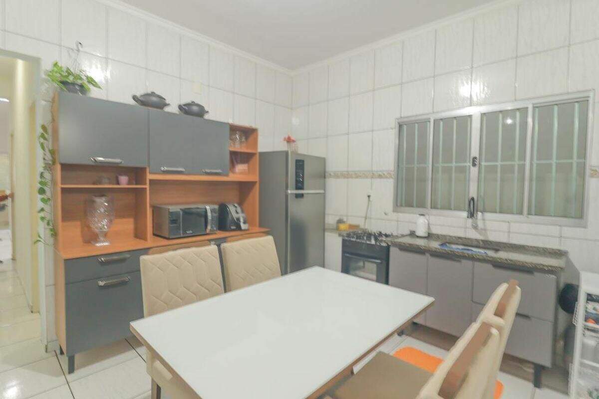 Casa à venda no Parque Guarani: 