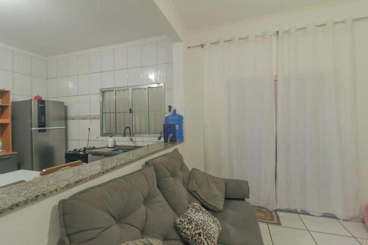 Casa à venda no Parque Guarani: 