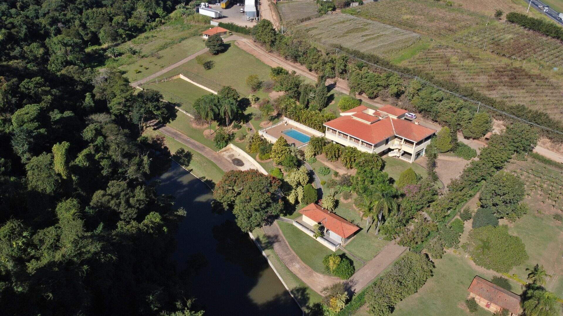 Sítio à venda no Poste: 