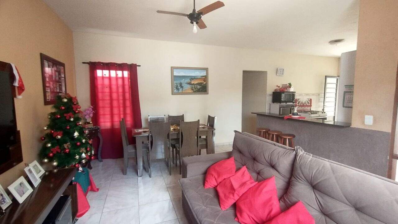Casa à venda no Residencial Jardim Perolla: 