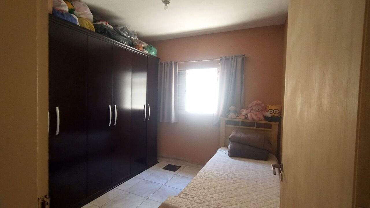 Casa à venda no Residencial Jardim Perolla: 