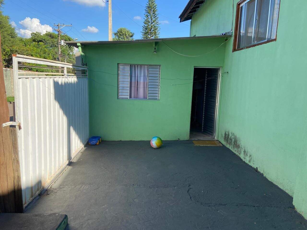 Casa à venda no Dos Ivo: 