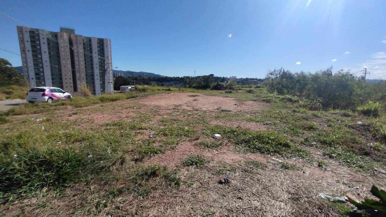Terreno à venda no Jardim Bertioga: 