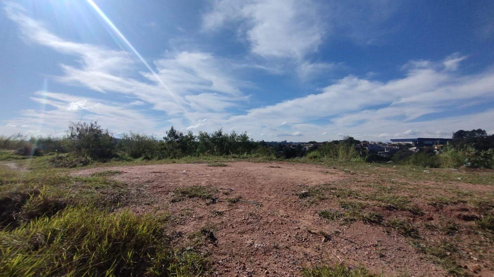 Terreno à venda no Jardim Bertioga: 