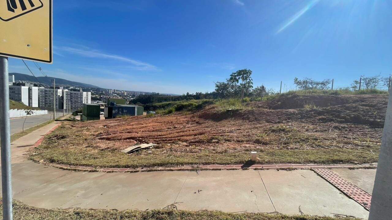 Terreno à venda no Vila Rio Branco: 