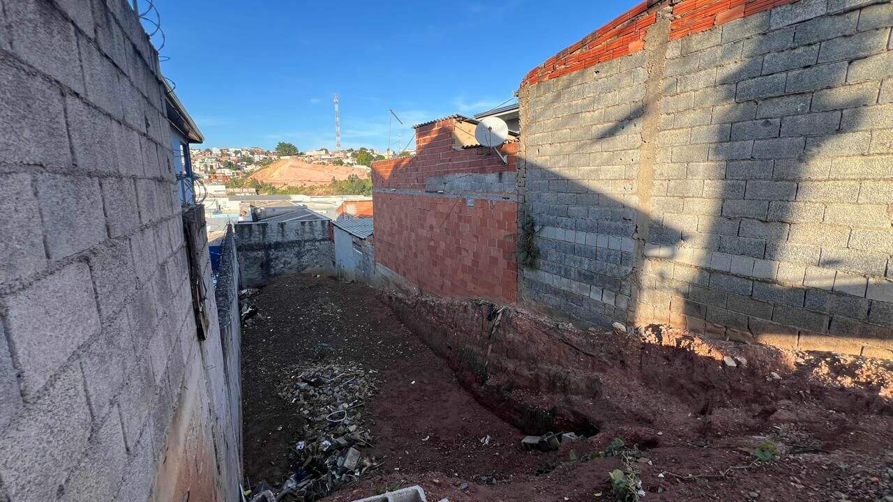 Terreno à venda no Cidade Nova II: 