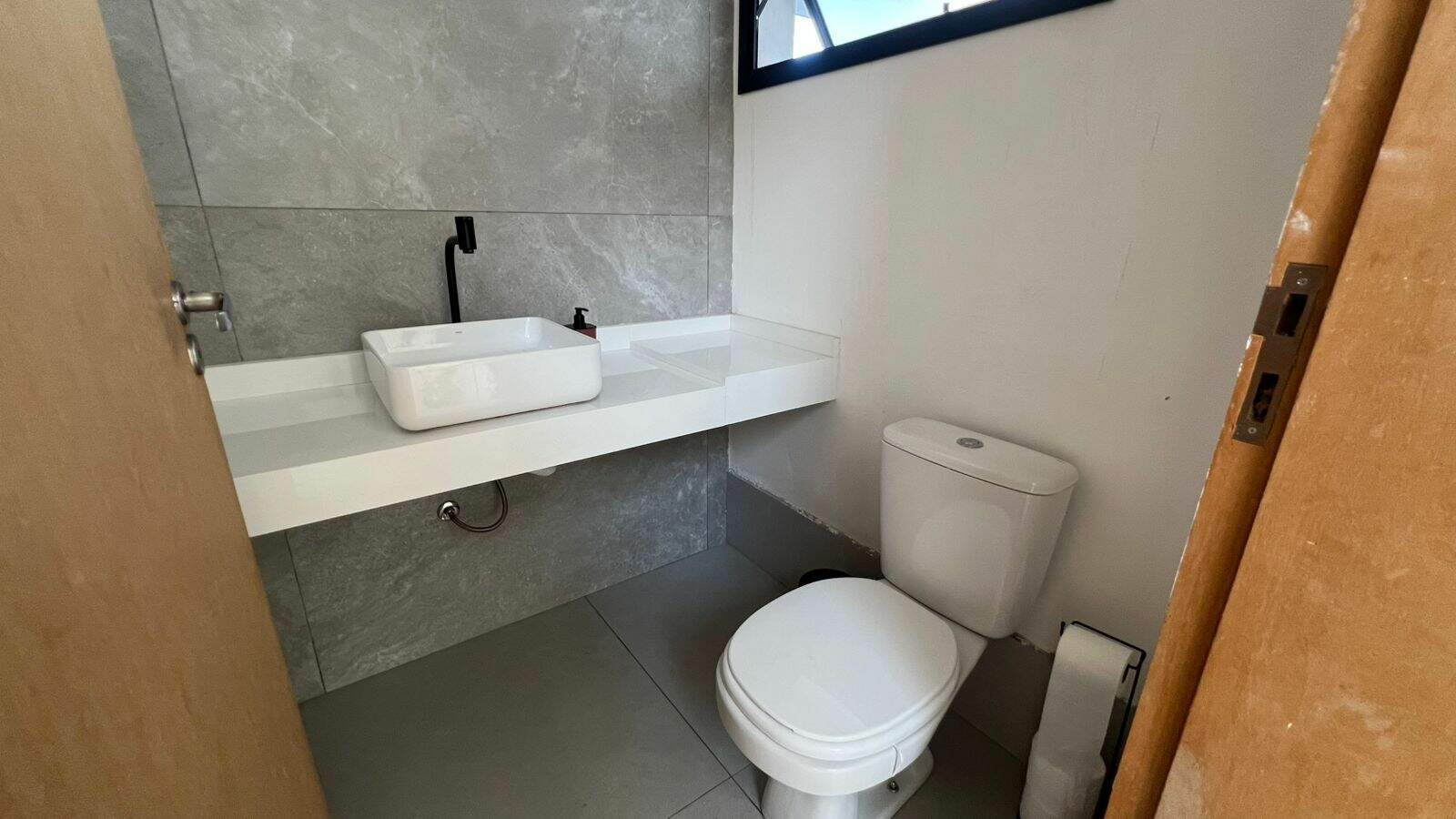 Casa à venda no Chácaras Aracary: 