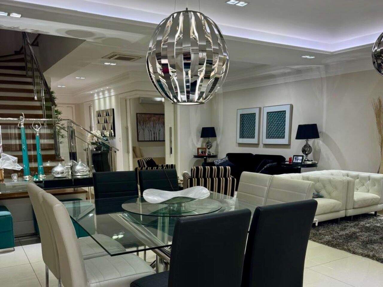 Casa à venda no Loteamento Reserva da Serra: 