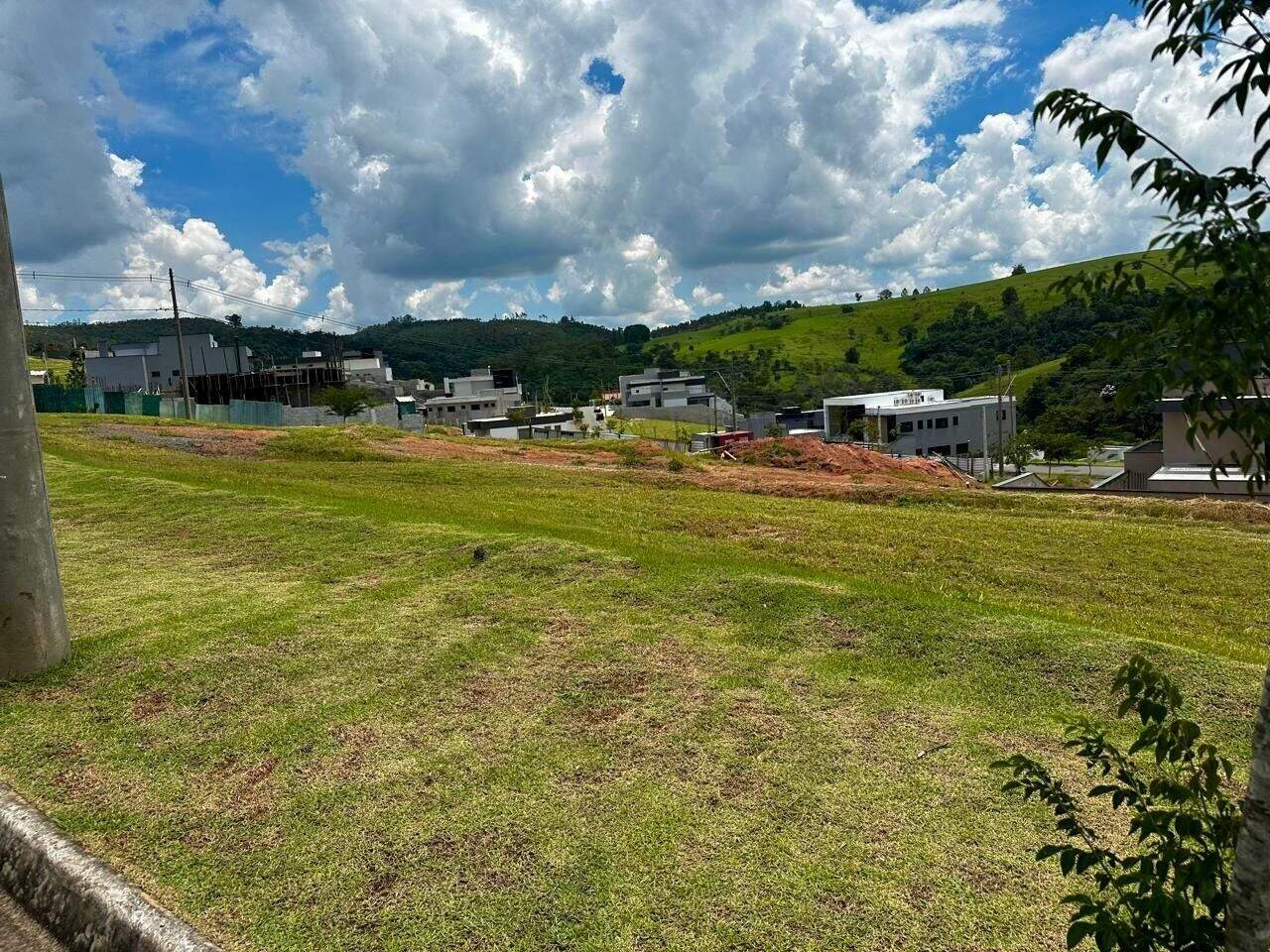 Terreno à venda no Bairro Itapema: 