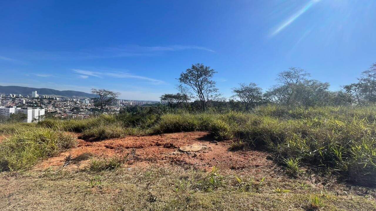 Terreno à venda no Vila Rio Branco: 