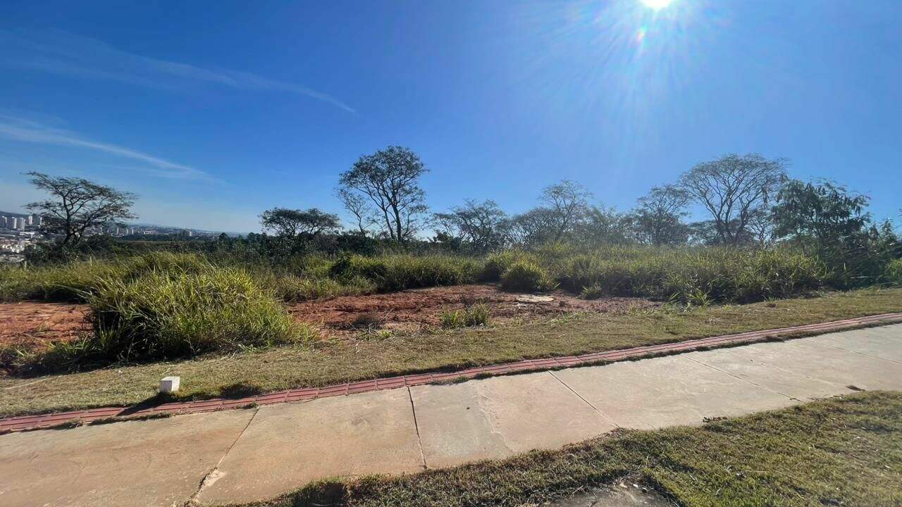 Terreno à venda no Vila Rio Branco: 