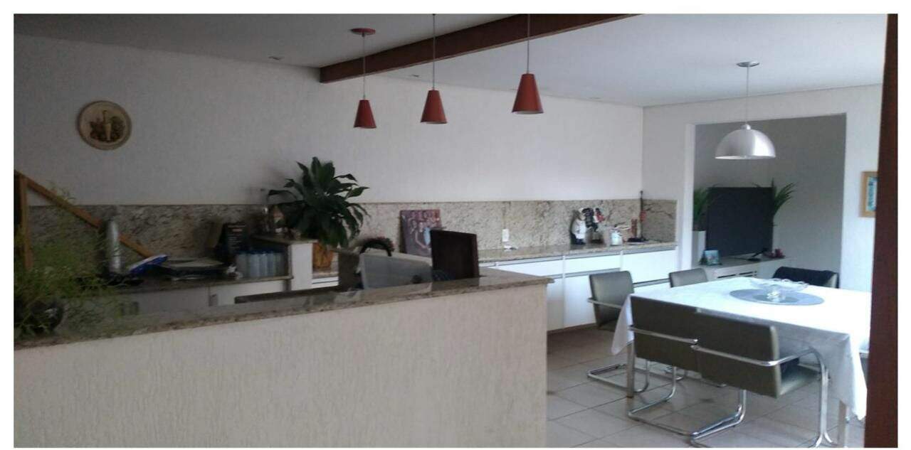 Casa à venda no Jardim Shangai: 