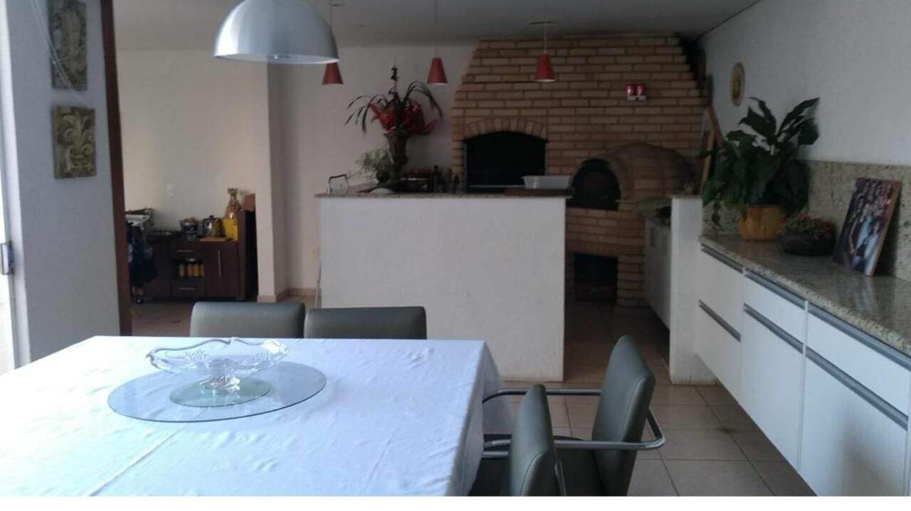 Casa à venda no Jardim Shangai: 