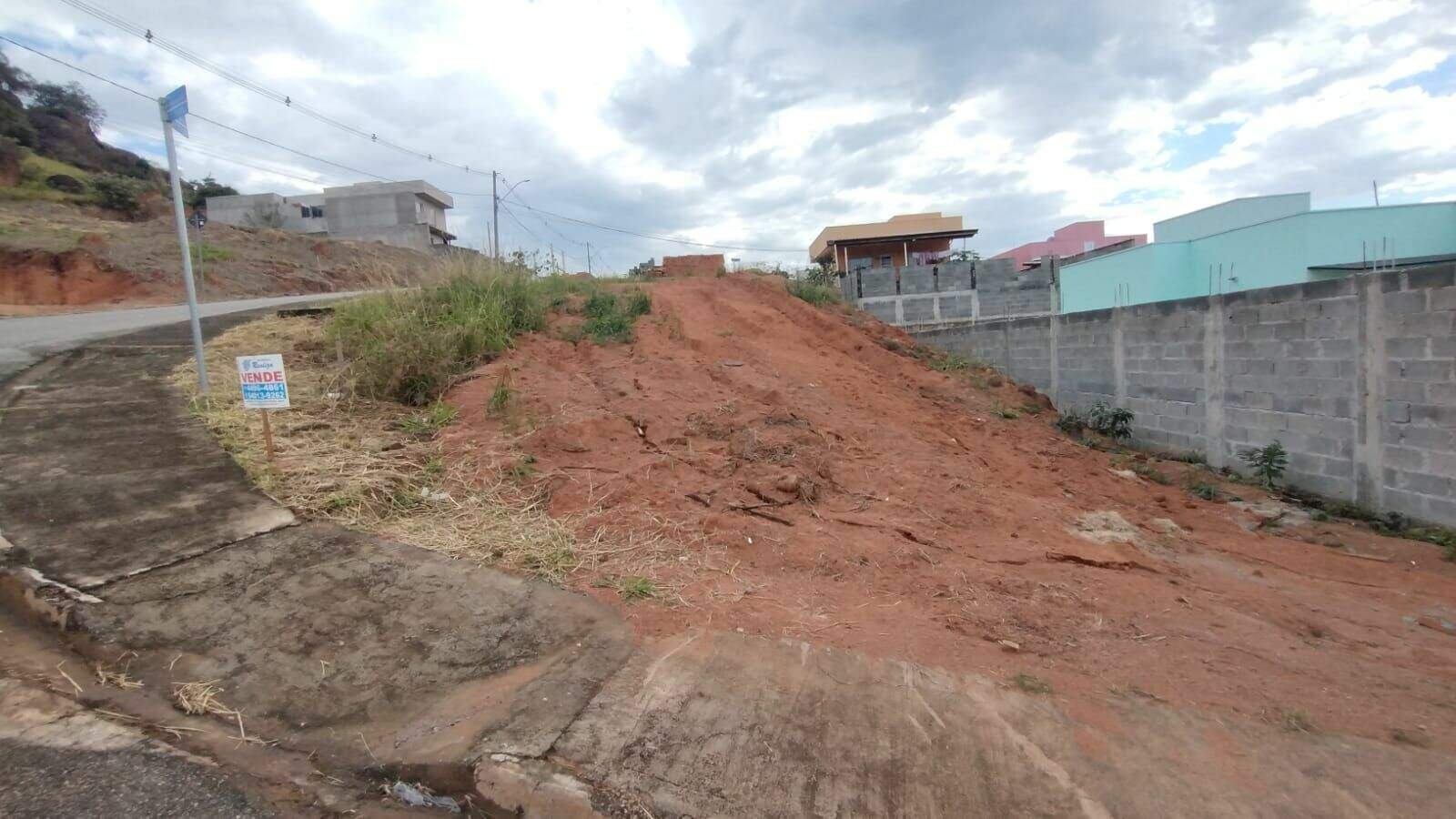 Terreno à venda no Parque dos Cafezais II: 
