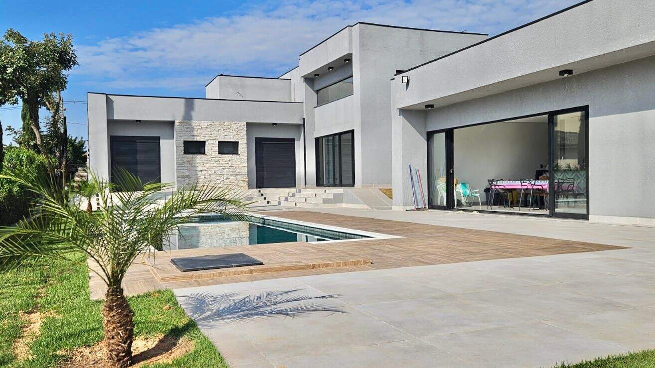 Casa à venda no Horizonte Azul: 