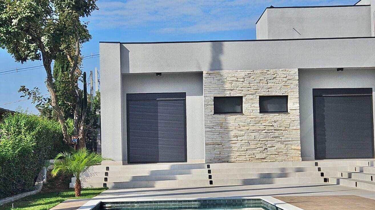 Casa à venda no Horizonte Azul: 