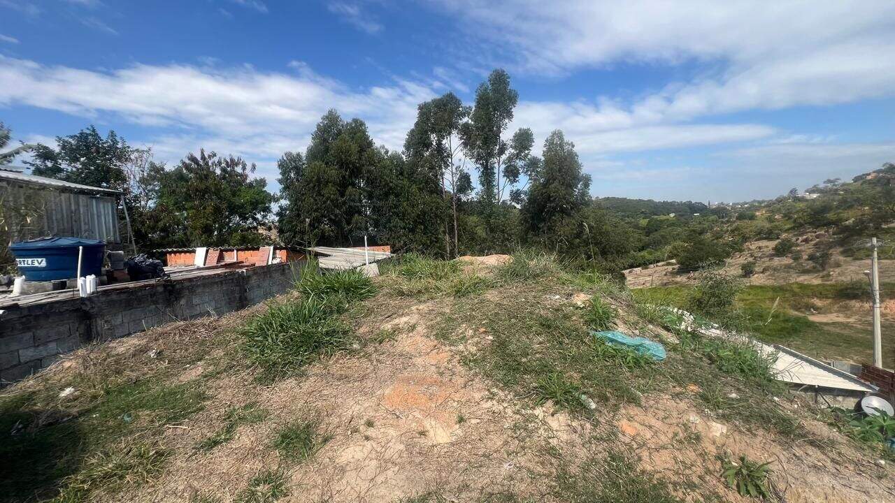 Terreno à venda no Rio Das Pedras: 