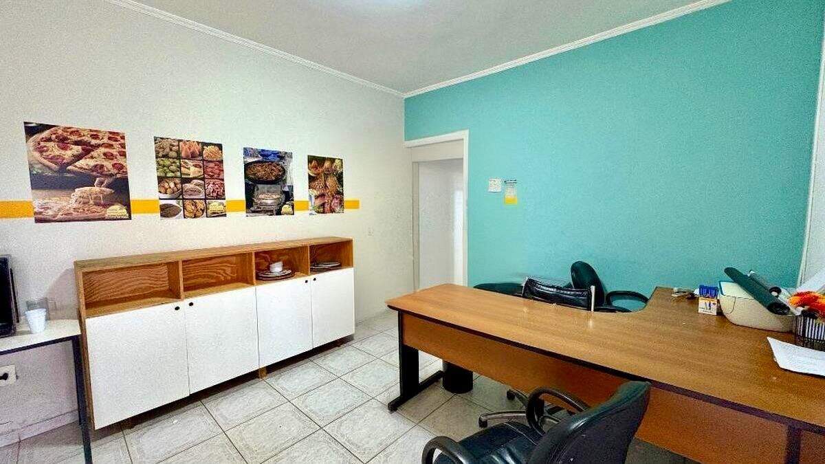 Casa à venda no Medeiros: 