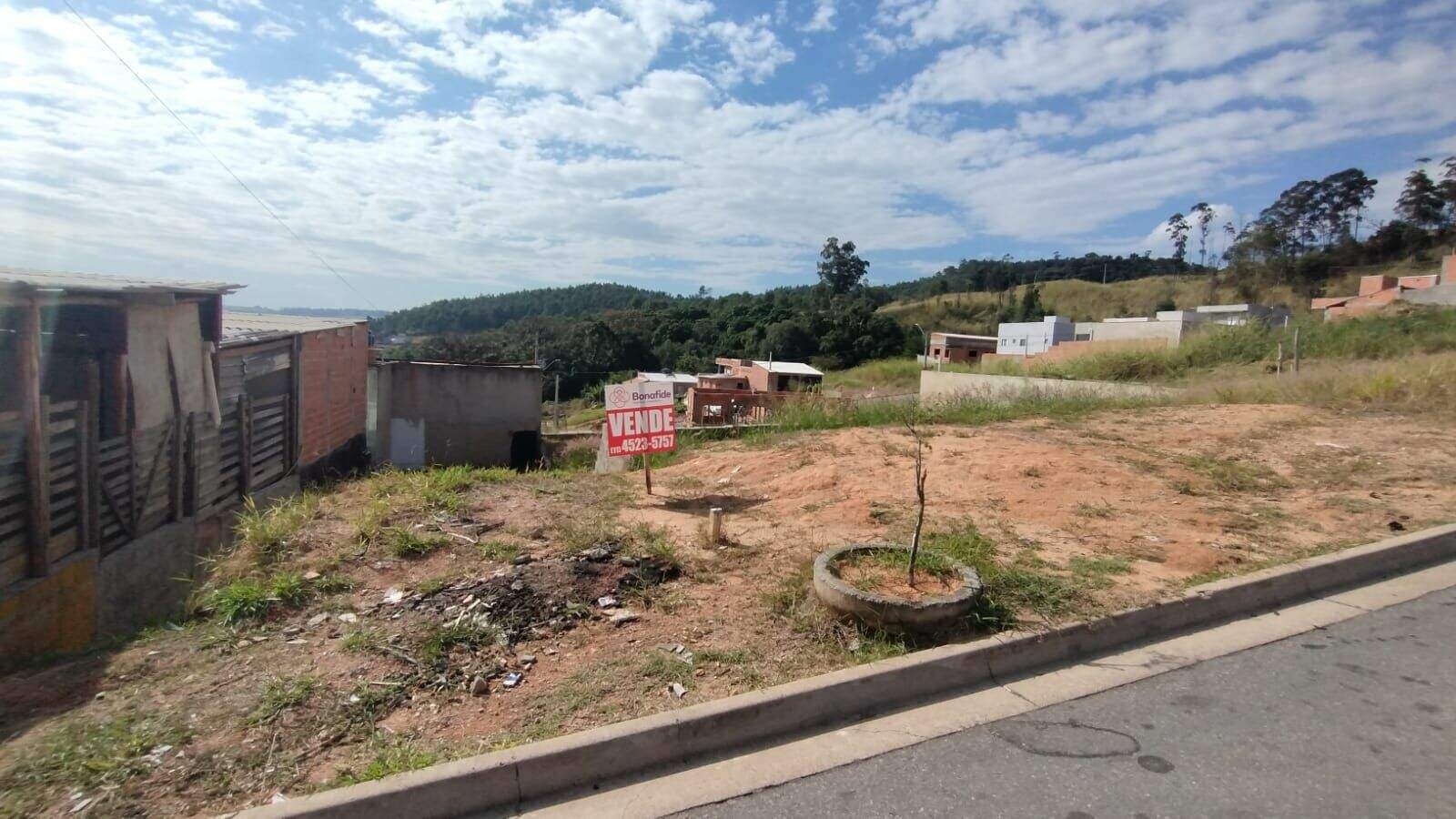 Terreno à venda no Jardim Alegre: 