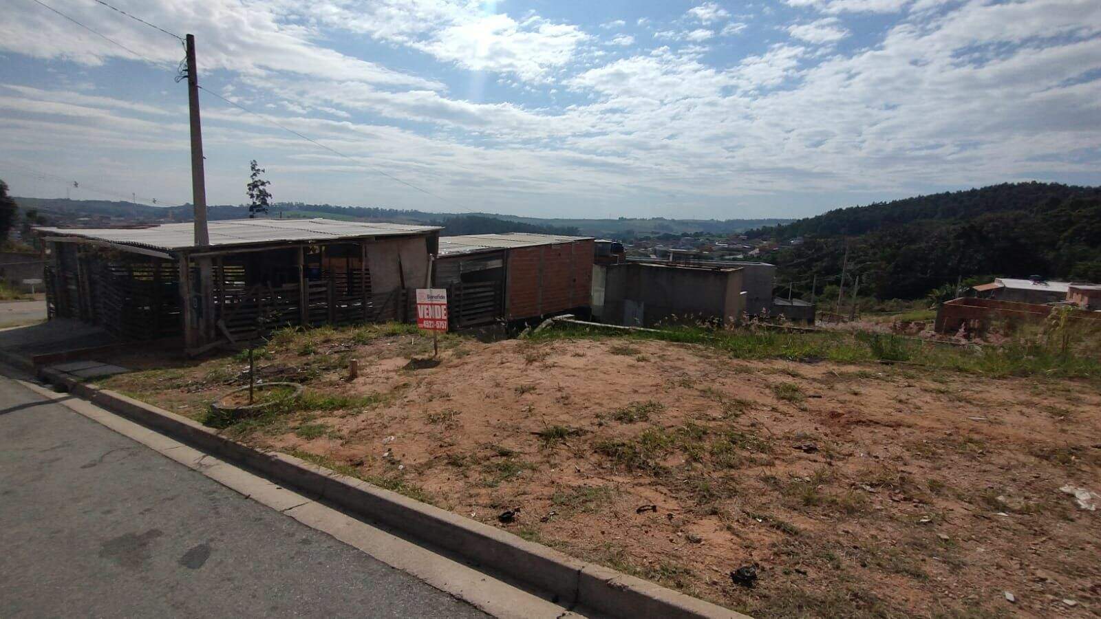 Terreno à venda no Jardim Alegre: 