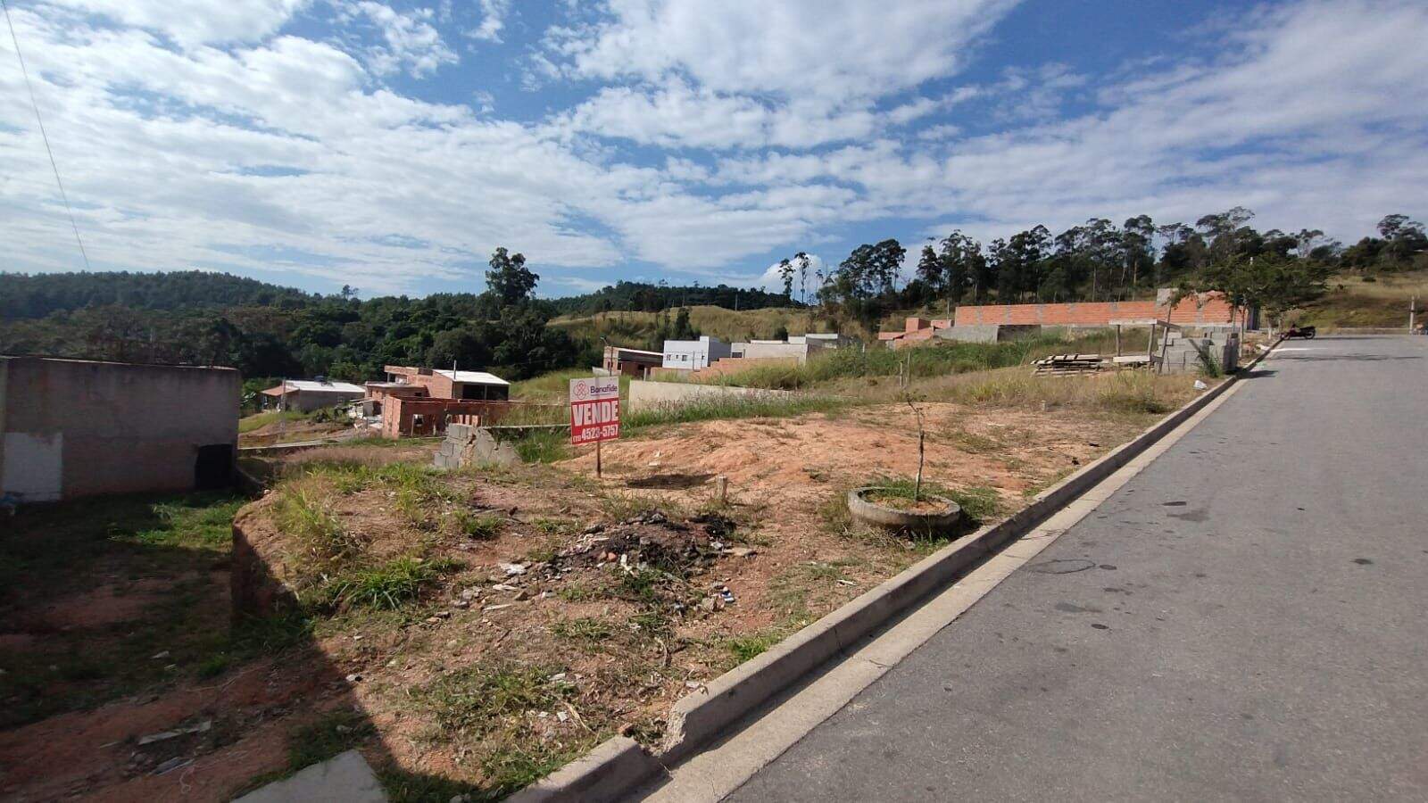 Terreno à venda no Jardim Alegre: 