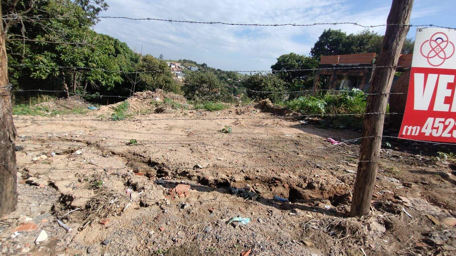 Terreno à venda no Jardim Primavera: 