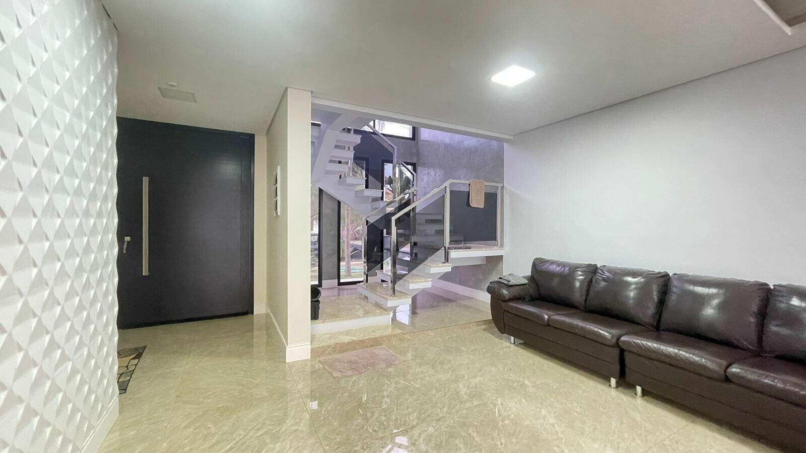 Casa à venda no Vale Azul II: 