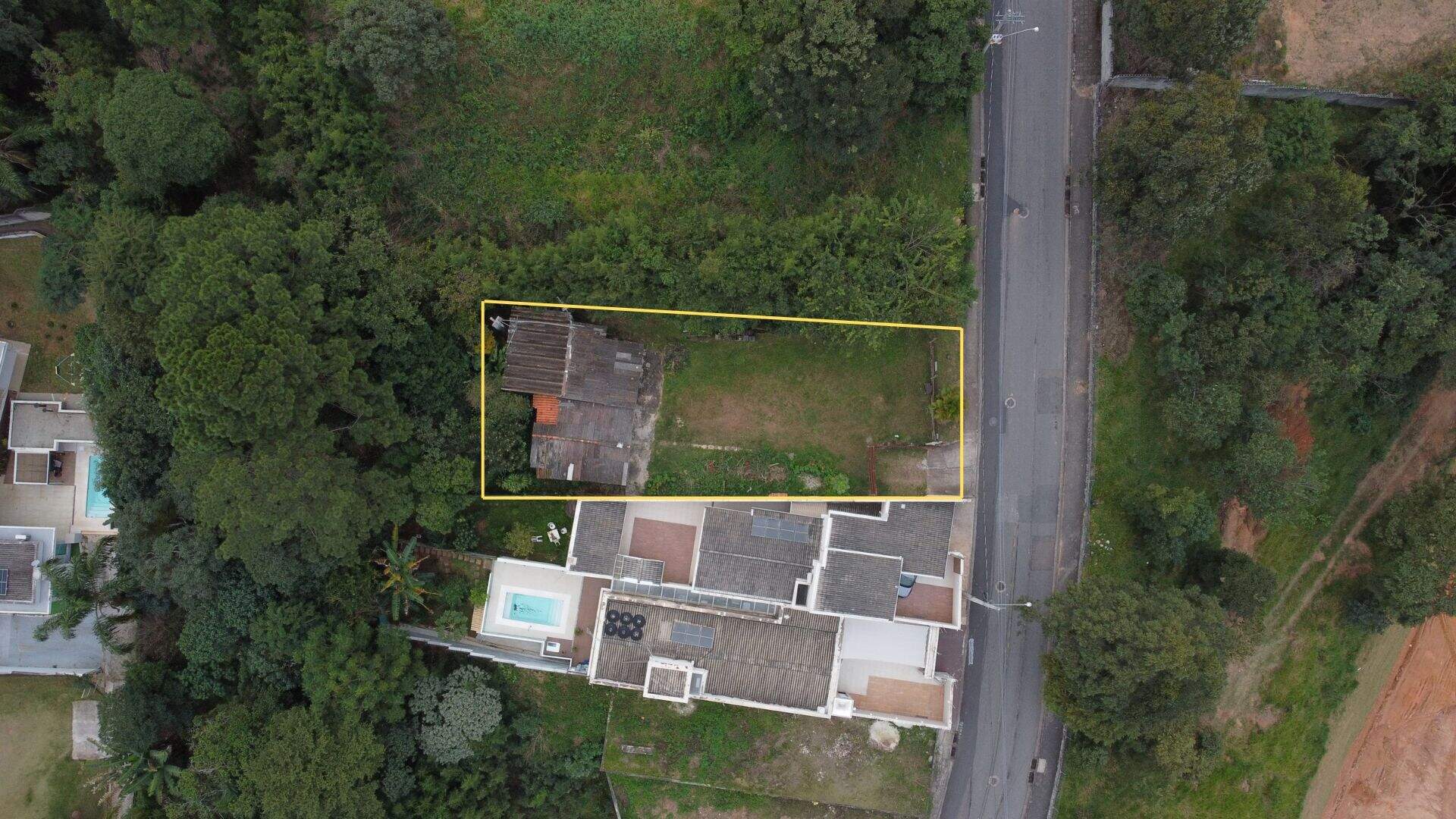 Terreno à venda no Jardim das Carpas: 