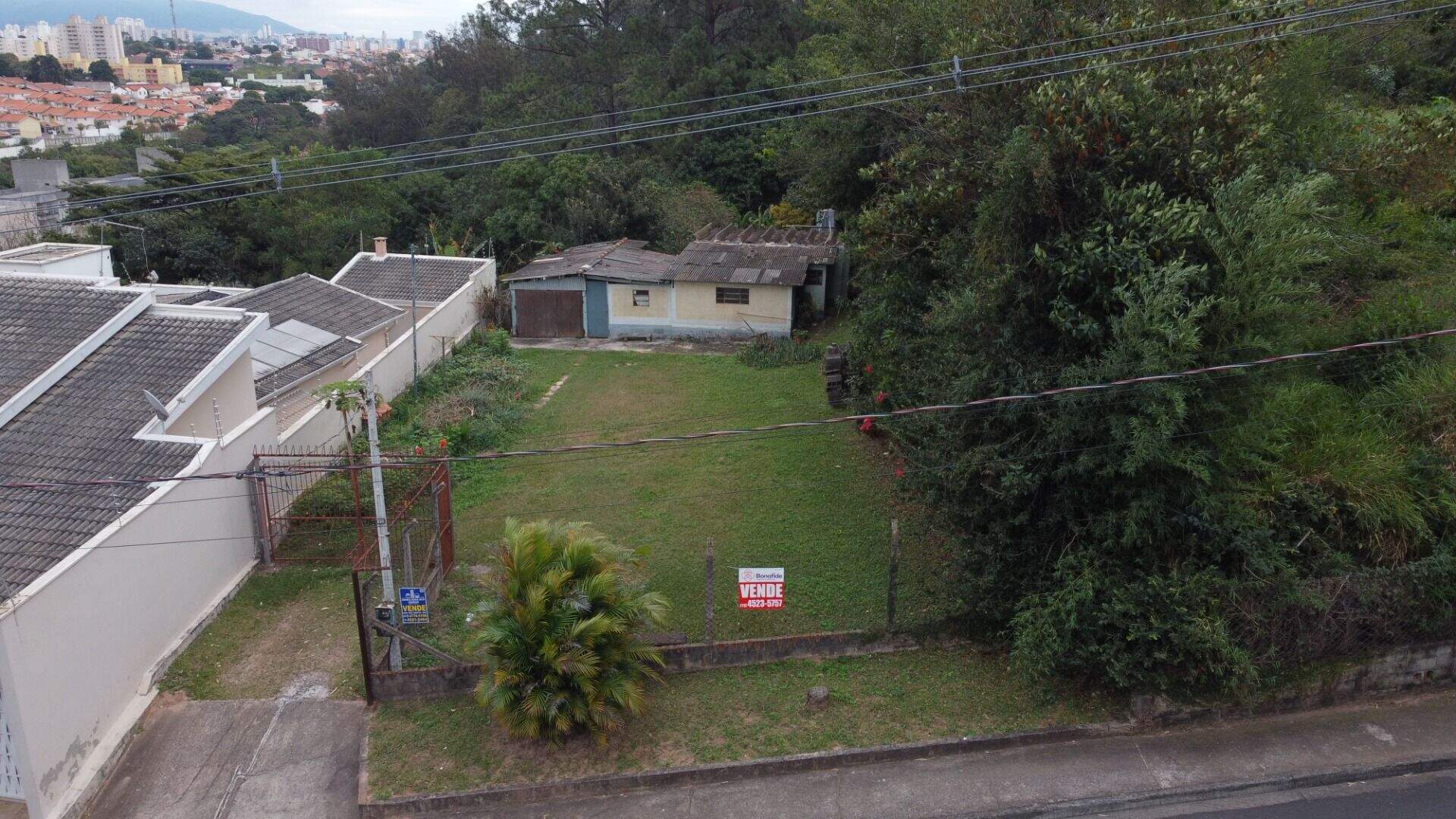 Terreno à venda no Jardim das Carpas: 