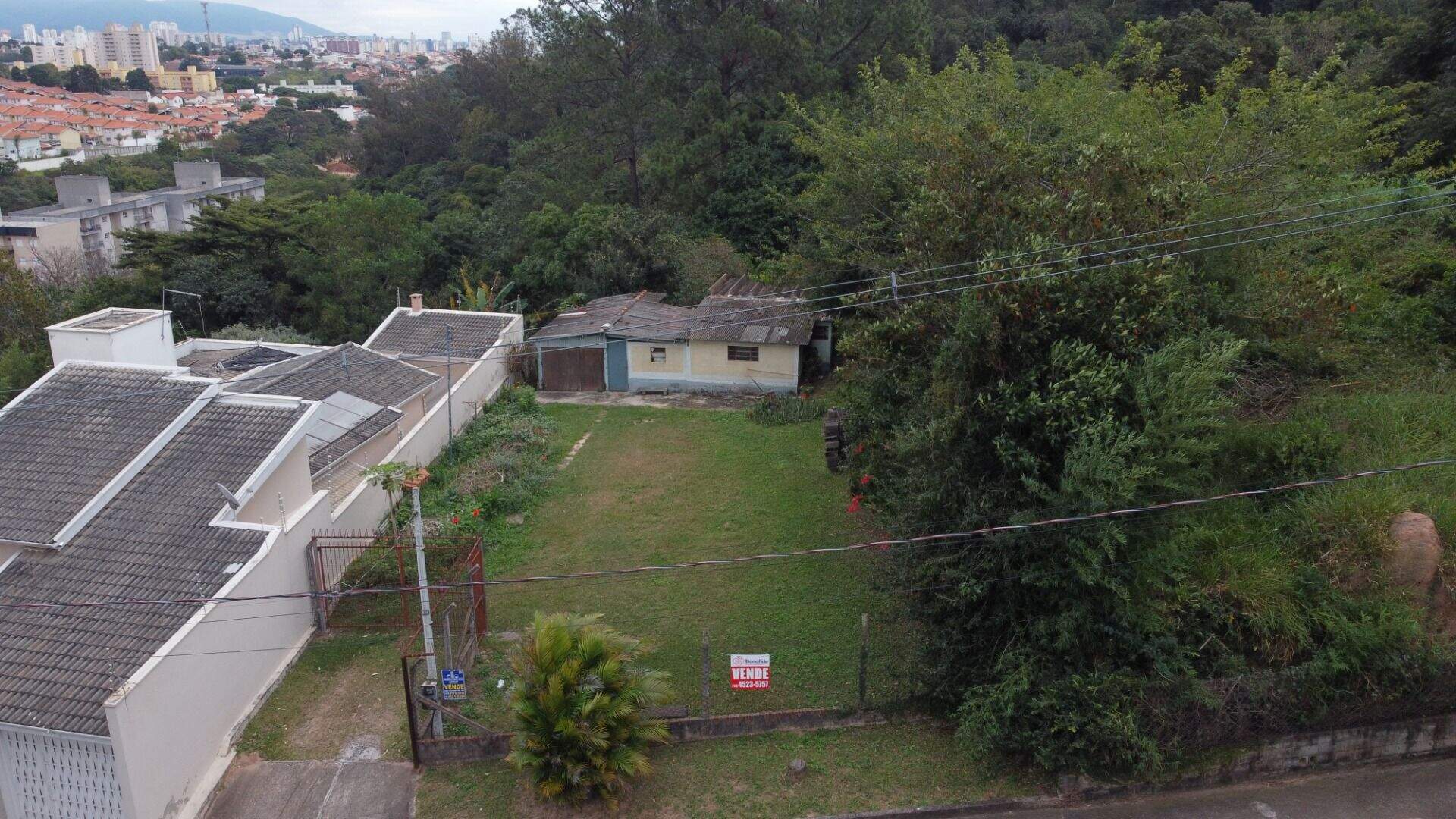 Terreno à venda no Jardim das Carpas: 