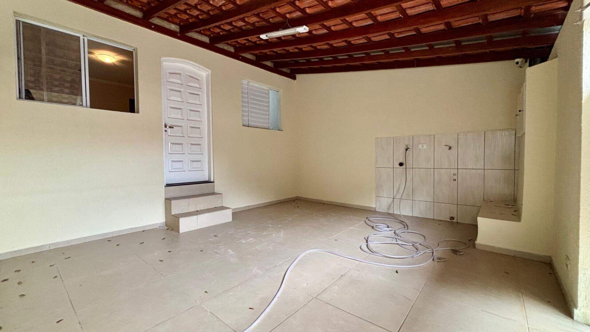 Casa à venda no Jardim das Tulipas: 